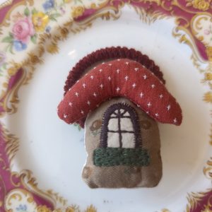 The small cottage hair tie