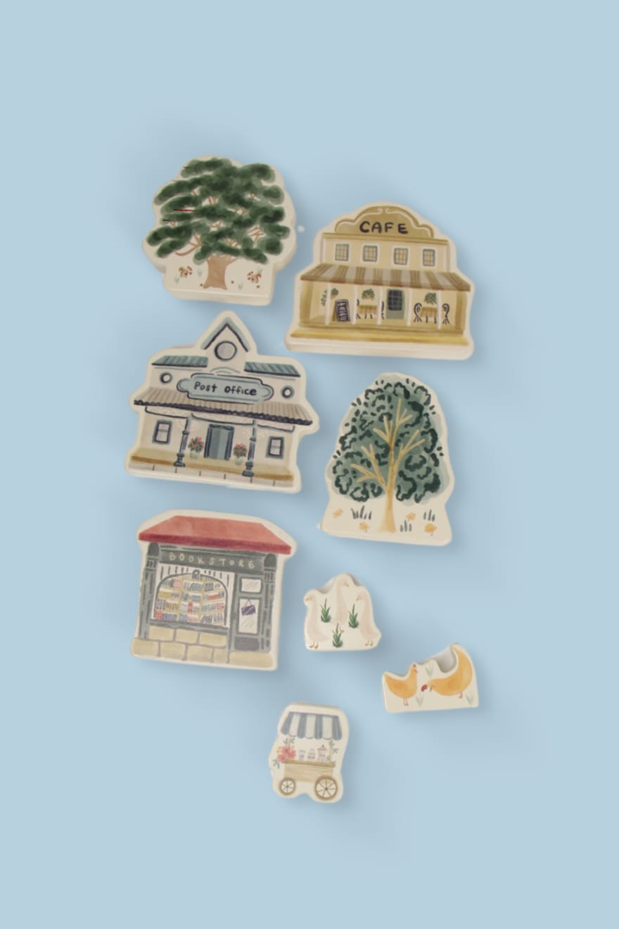 Main street Play set- 8 piece set - Image 3