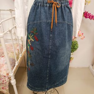 Rose denim skirt