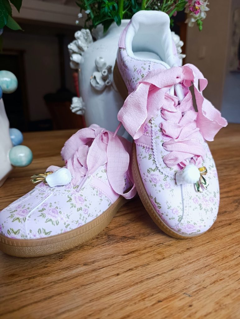 the tea tekkie