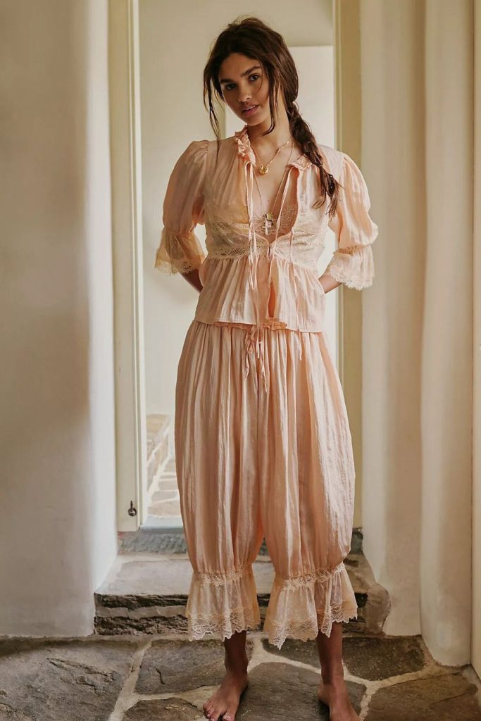 The Romantic Top