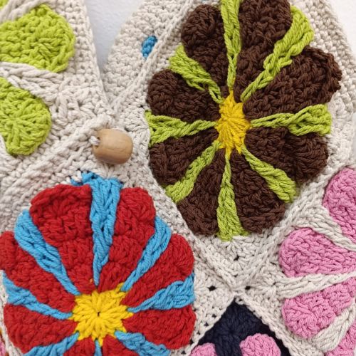 Sunburst Crochet Market Tote - Image 2