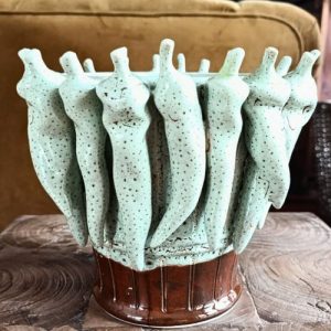 Verde Capsicum Crown Flower Pot