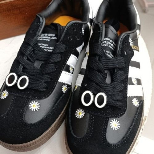 Daisy Retro Sneakers Shoes - Image 2